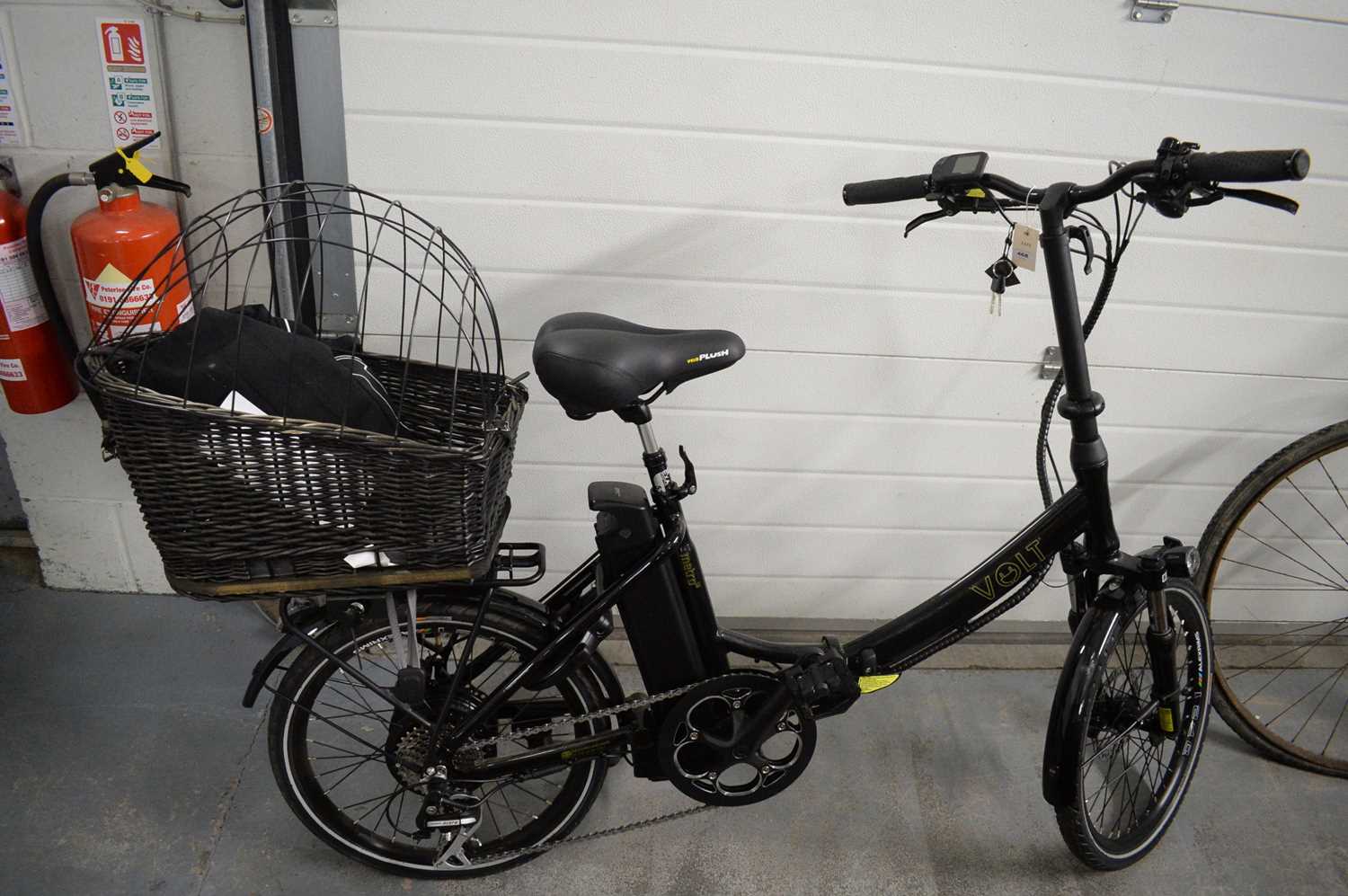 Lot 468 - A Volt Metro LS Electric bike, with Logan brakes