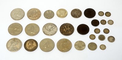 Lot 89 - A 900 standard silver medallion with calendar and zodiac design and other coins