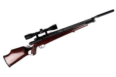 Lot 869 - A .22 cal Titan 'Mohawk' single stroke pneumatic air rifle