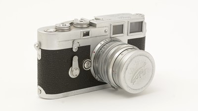 Lot 806 - A Leica M3 camera