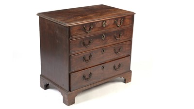 Lot 935 - A George III mahogany chest of drawers