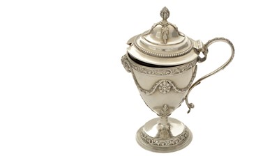 Lot 187 - A late Victorian mustard pot