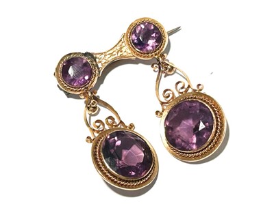 Lot 115 - A 19th Century amethyst brooch