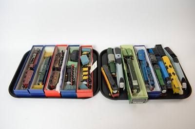 Lot 364 - A collection of 00-Gauge model locomotives and tenders