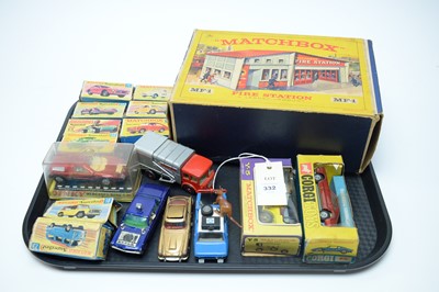 Lot 332 - A collection of diecast model vehicles