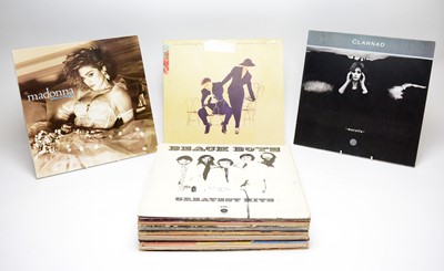 Lot 1099 - 25 mixed LPs