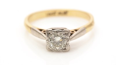 Lot 624 - A single stone diamond ring