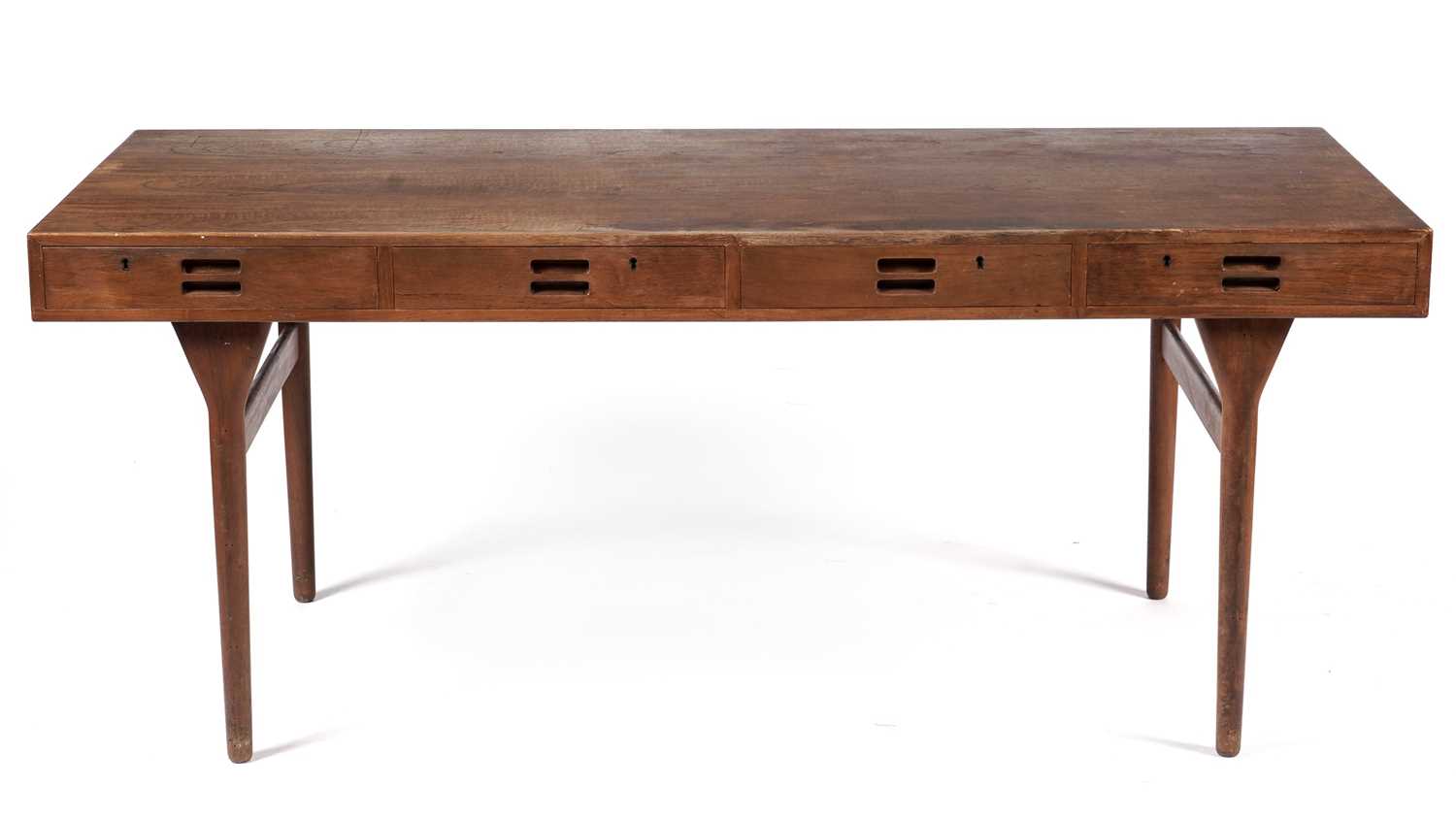 Lot 37 - Nanna Ditzel for Soren Willadsen - Model 93/4: A retro Scandinavian teak desk