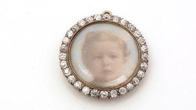Lot 670 - A Victorian diamond picture pendant