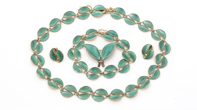 Lot 614 - David Andersen, Norway: silver gild and green enamel jewellery