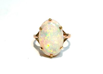 Lot 189 - An opal ring