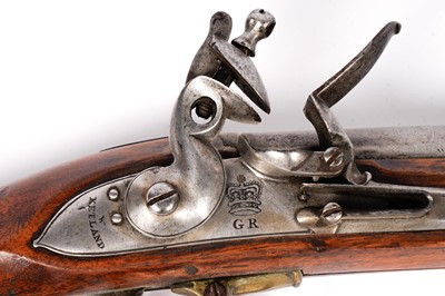 Lot 879 - An early 19th Century Volunteer flintlock Baker rifle, by Ketland, with bayonet