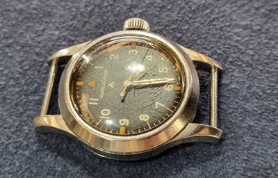 Lot 530 - Jaeger LeCoultre: a steel cased manual wind military wristwatch