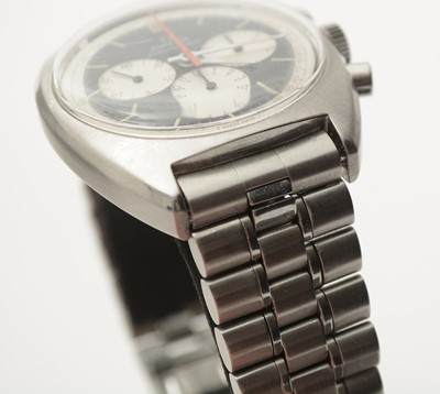 Lot 554 - Omega Seamaster: a steel cased manual-wind chronograph wristwatch