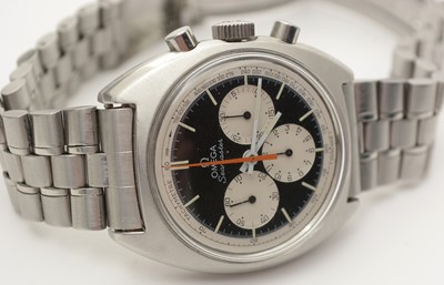 Lot 554 - Omega Seamaster: a steel cased manual-wind chronograph wristwatch