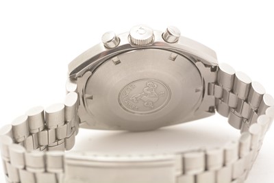 Lot 554 - Omega Seamaster: a steel cased manual-wind chronograph wristwatch