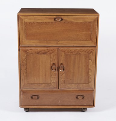 Lot 9 - Ercol Model 469 'Windsor' drinks cabinet/bureau
