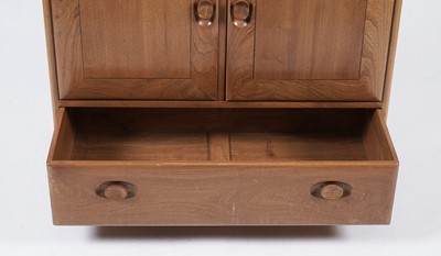 Lot 9 - Ercol Model 469 'Windsor' drinks cabinet/bureau