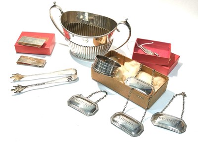 Lot 197 - Group of small silver