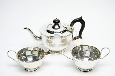 Lot 225 - An Art Deco three-piece tea service, by Viners