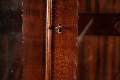 Lot 971 - W M Richardson, Leeds: A large good quality Georgian style mahogany breakfront glazed bookcase