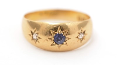 Lot 149 - A Victorian sapphire and diamond band