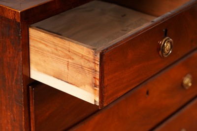 Lot 6 - A Georgian line inlaid mahogany chest of drawers