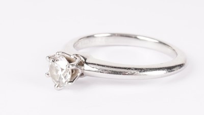 Lot 1132 - Tiffany & Co Platinum and Diamond Solitaire ring