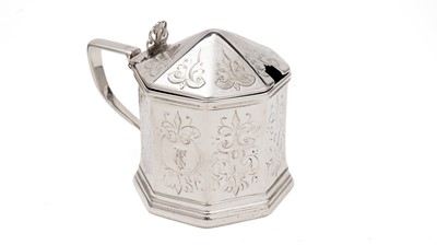 Lot 207 - An early Victorian engraved mustard pot