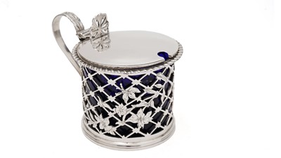 Lot 209 - An Edwardian mustard pot