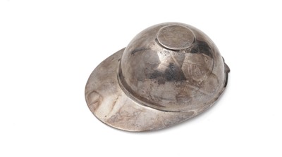 Lot 1558 - A George III 'jockey cap' caddy spoon