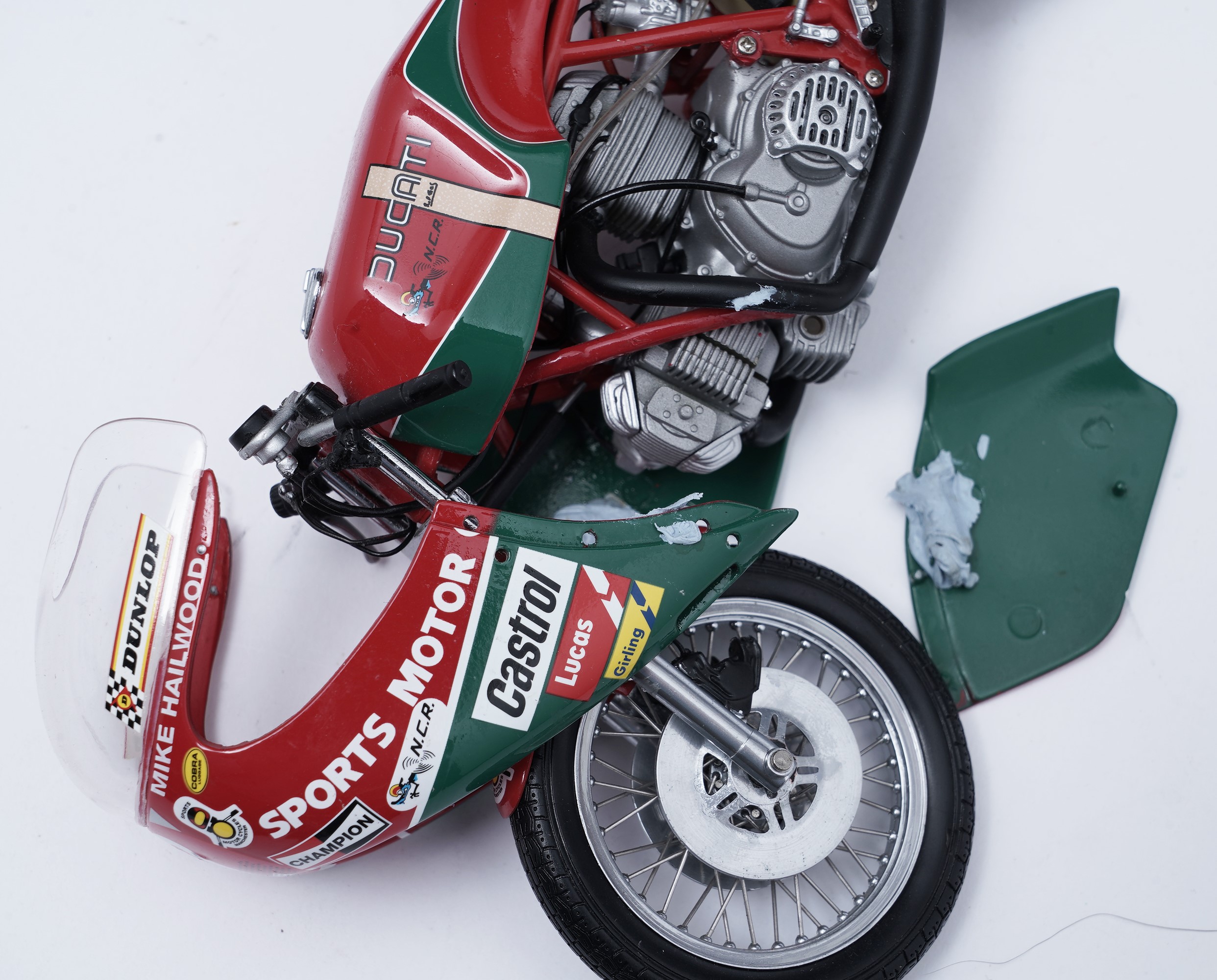 ★美品★minichampsDUCATI900 RACE IOM TT 1978 303822-4.jpg?v=63842123781040