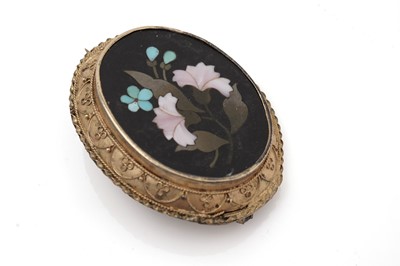Lot 409 - A 19th Century pietra dura brooch