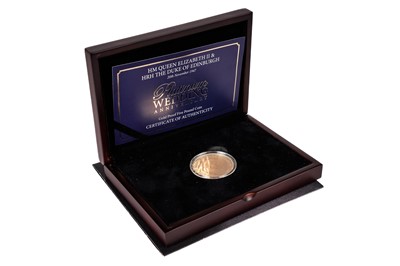 Lot 253 - A Queen Elizabeth II Platinum Wedding Anniversary £5 gold proof coin