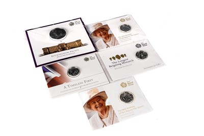 Lot 174 - The Royal Mint Queen Elizabeth II Buckingham Palace UK £100 pounds silver coin