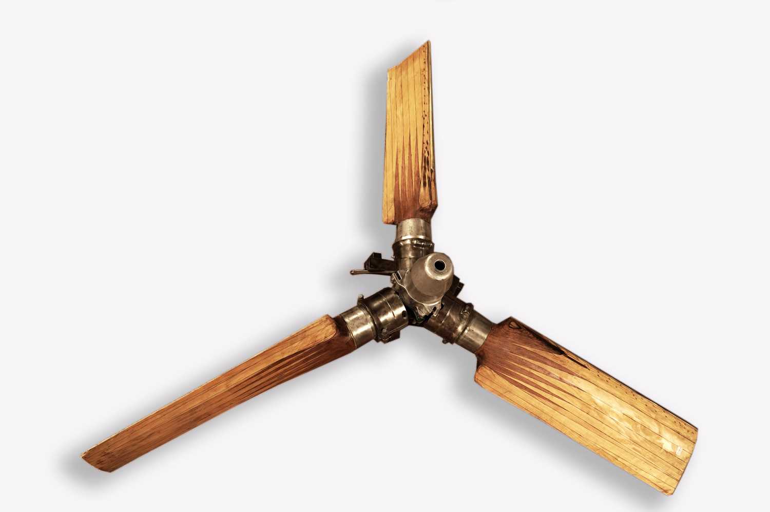 Lot 72 - An early/mid 20th Century aircraft propeller