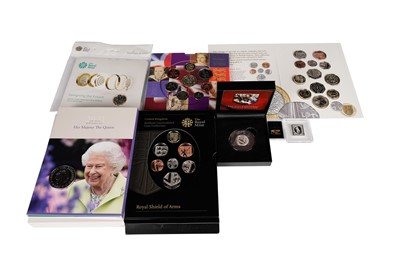 Lot 203 - A collection of Royal Mint coins and ingot slabs