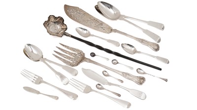 Lot 392 - Silver flatware and cutlery