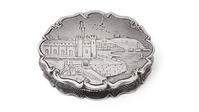 Lot 500 - An extremely rare Victorian ‘castletop’ vinaigrette