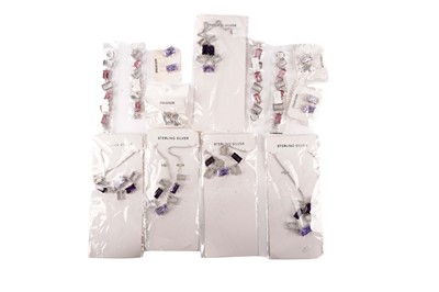 Lot 592 - A selection of silver and tate stone set jewellery