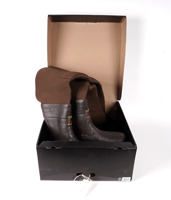 Lot 832 - A pair of Hodgman neoprene chest waders