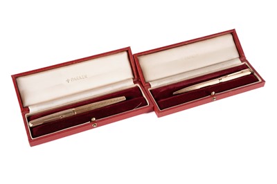 Lot 524 - Two 9ct yellow gold Parker pens