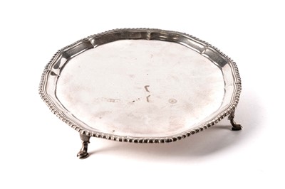 Lot 503 - A silver salver, by Harrods Ltd