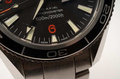 Lot 1014 - Omega Seamaster Professional Planet Ocean: a stainless steel cased automatic wristwatch