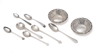 Lot 413 - A mixed lot of silver