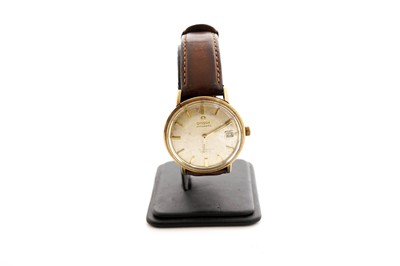 Lot 1026 - Omega Seamaster de Ville: a gold cased wristwatch