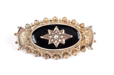 Lot 579 - A Victorian seed pearl, black enamel and gilt metal mourning brooch