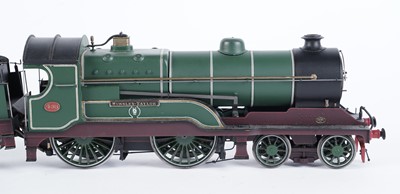 Lot 15 - A fine 0-gauge 4-4-0 locomotive and six-wheel tender