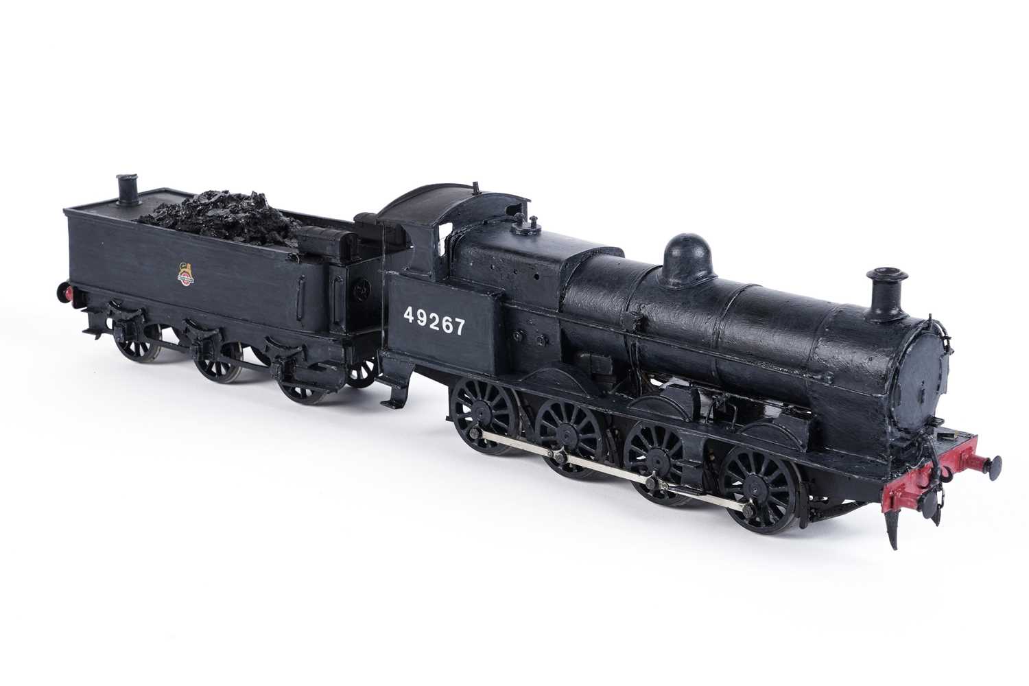 Lot 26 - A plastic kit-built 0-gauge 2-8-0 locomotive and six-wheel tender
