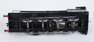 Lot 26 - A plastic kit-built 0-gauge 2-8-0 locomotive and six-wheel tender